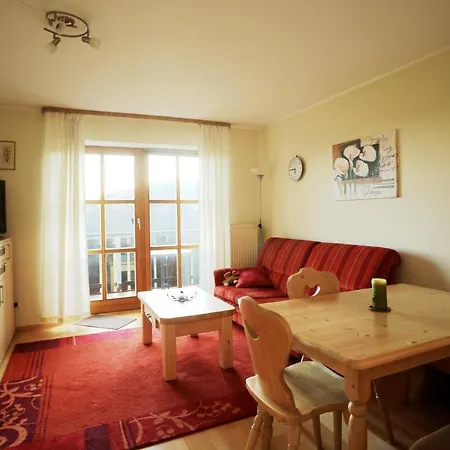 Hauzenberg-panorama Apartment *
